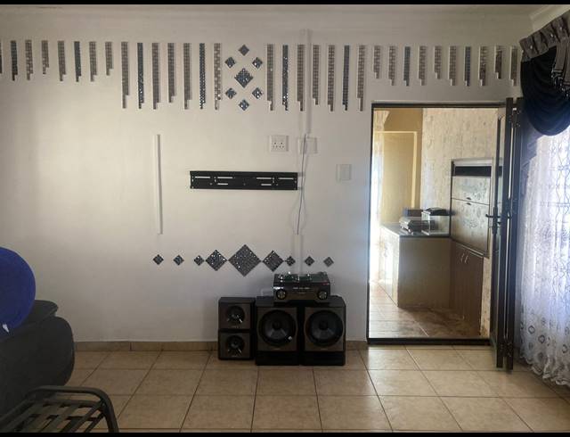 3 BEDROOM FREEHOLD FOR SALE IN BRAKPAN NORTH